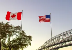 El gobierno de Canadá levantó las restricciones fronterizas con Estados Unidos, esto permitirá que las y los estadounidenses crucen para realizar alguna compra, actividad de turismo o visita. Foto: iStock 