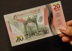 Nuevo billete de 20 pesos extendido