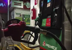 La Procuraduría Federal del Consumidor (Profeco) dio a conocer los precios máximos y mínimos de los combustibles que se registraron en el país mediante la app de “litro X litro”.  Foto: Cuartoscuro 