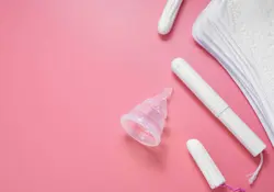  Las verificaciones semanales incluyen el costo de 41 marcas de  toallas sanitarias; 7 de tampones y 2 de copas menstruales. Foto: iStock
