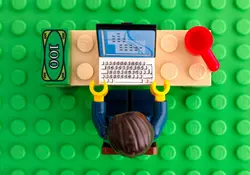 El principal factor que determina la alta rentabilidad de las inversiones en LEGO, según el estudio, es la baja oferta y la alta demanda que los productos tienen. Foto: iStock
