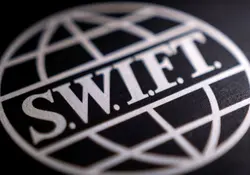 Los países occidentales no han cortado a Rusia de la red bancaria SWIFT, que permite recibir o emitir pagos en todo el mundo. Foto: Reuters.