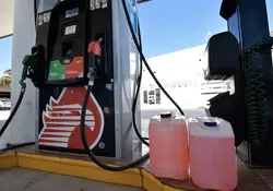 La Secretaría de Hacienda publicó los montos para aplicar un estímulo fiscal al precio de la gasolina en la frontera norte y sur del país. Foto: Cuartoscuro.