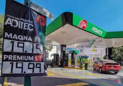 ¿Necesitas ir a cargar combustible para tu auto?, aquí te decimos las 5 estaciones que ofrecen los precios más baratos en la Ciudad de México. Foto: Cuartoscuro 