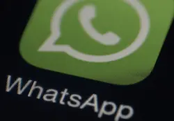 Pantalla con el logo de app WhatsApp