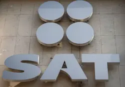 Logotipo del SAT color plateado 