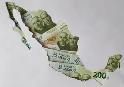 Mapa de México formado con billetes mexicanos de 200 pesos 