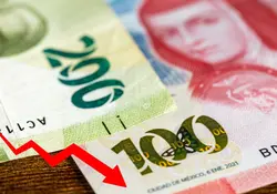 Billetes de 200 y 100 pesos mexicanos 