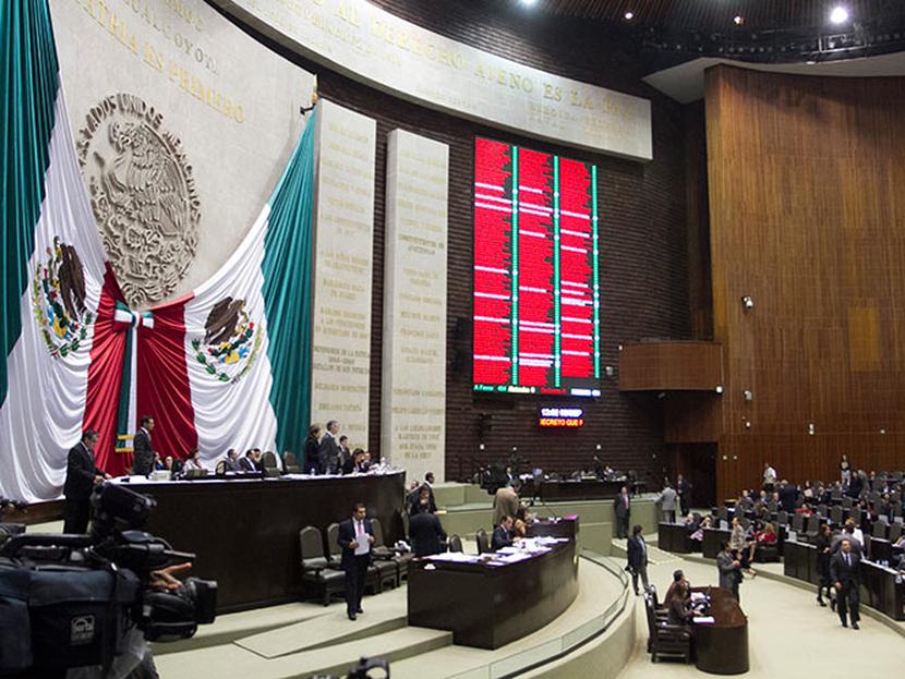 La Cámara de Diputados aprobó en lo general el decreto por el que se expiden las leyes de Ingresos sobre Hidrocarburos y del Fondo Mexicano del Petróleo para la Estabilización.