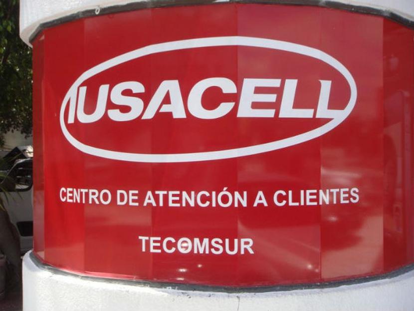 Las compañías telefónicas Iusacell y Teléfonica México anunciaron una alianza que les permitiría optimizar su infraestructura y reducir costos.