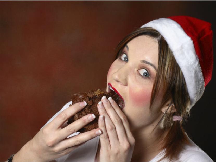 ¿Por qué comemos de más en las cenas navideñas, a pesar de que sabemos que nos hará subir de peso? Foto: Photos.com