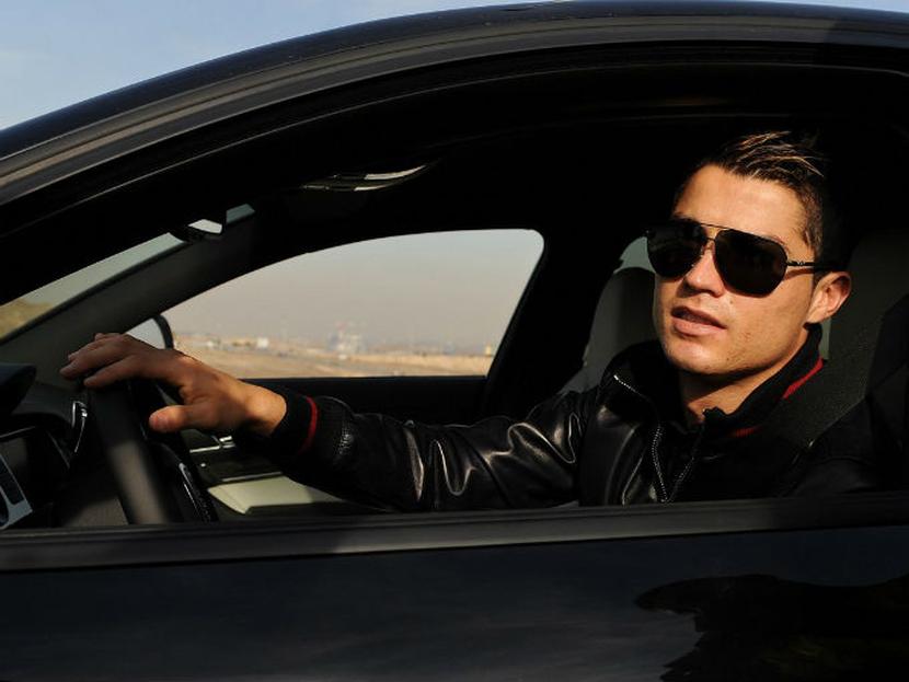 Cristiano Ronaldo aseguró en una ocasión que la gente le tiene envidia porque él es “rico, guapo y un gran jugador”. Foto: Getty