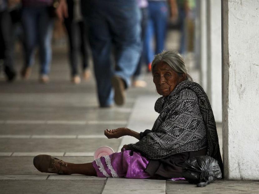 El número de indigentes, o personas en situación de pobreza extrema creció significativamente. Foto: Cuartoscuro