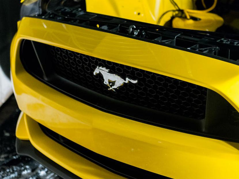 Suben un Mustang al Empire State para celebrar aniversario. Foto: Gizmodo