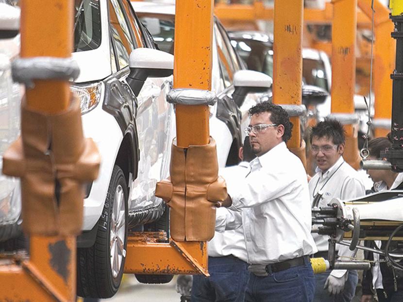 En el país se registró la cifra más alta de producción para un mes de marzo, con el ensamblado de 277 mil 314 vehículos ligeros. Foto: Archivo/Fuente: OICA