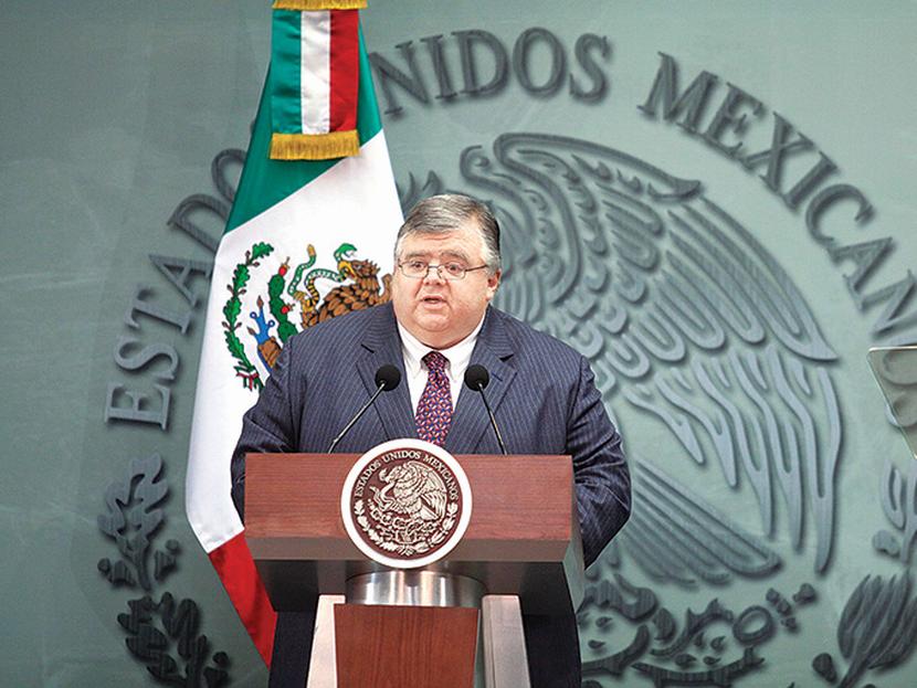 El Banco de México, que encabeza Agustín Carstens, se ha dicho listo desde hace varios meses en caso de una salida de capitales por una mejoría en las tasas de EU. Foto: Cuartoscuro