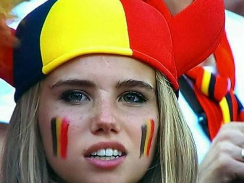 Axelle Despiegelaere, la joven belga de 17 años que consiguió un contrato con L’Oreal después de que sus fotos en el Mundial se volvieron virales. Foto: Facebook de Axelle