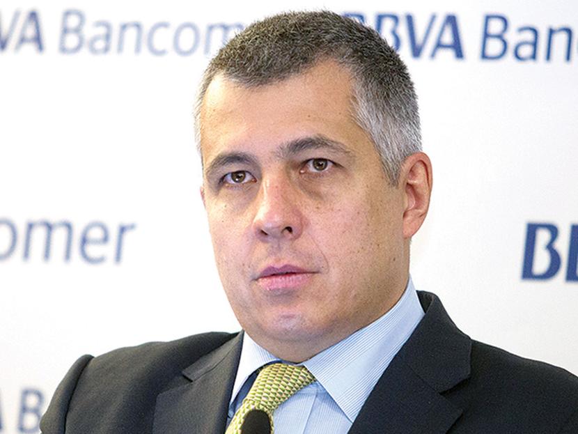 Carlos Serrano, economista en jefe de BBVA Bancomer, en coferencia de prensa.  Foto: Quetalli González