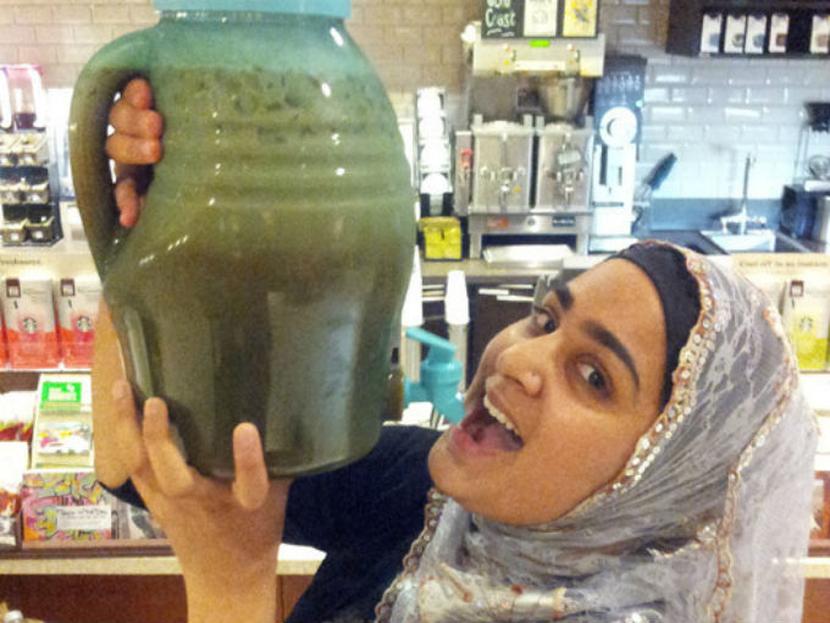 Sameera es la nueva poseedora del récord del café más caro obtenido de manera gratuita en Starbucks. Foto: Consumerist