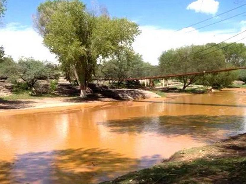 La empresa podría enfrentar sanciones adicionales hasta por 40 millones de pesos de ser llevada a juicio por el derrame en el río Bacanuchi. Foto: Twitter @PROFEPA_Mx
