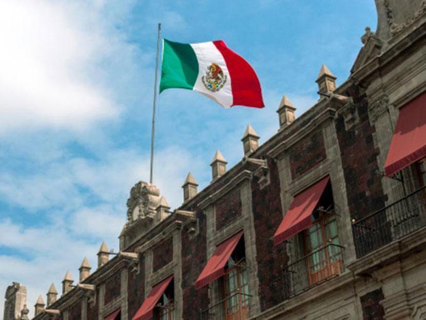 El riesgo país de México se ubicó este viernes en 157 puntos base. Foto: Especial.