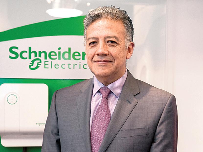 Enrique González Hass, director general de Schneider Electric en México y Centroamérica, dijo que buscarán más mercado. Foto: David Hernández