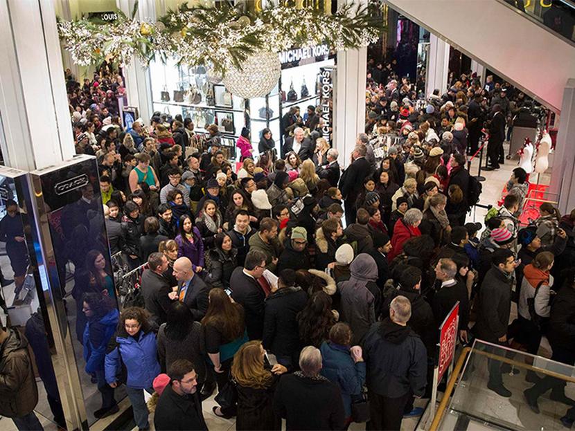 Varias tiendas estadounidenses se adelantaron al tan esperado 'viernes negro'. Foto: Reuters