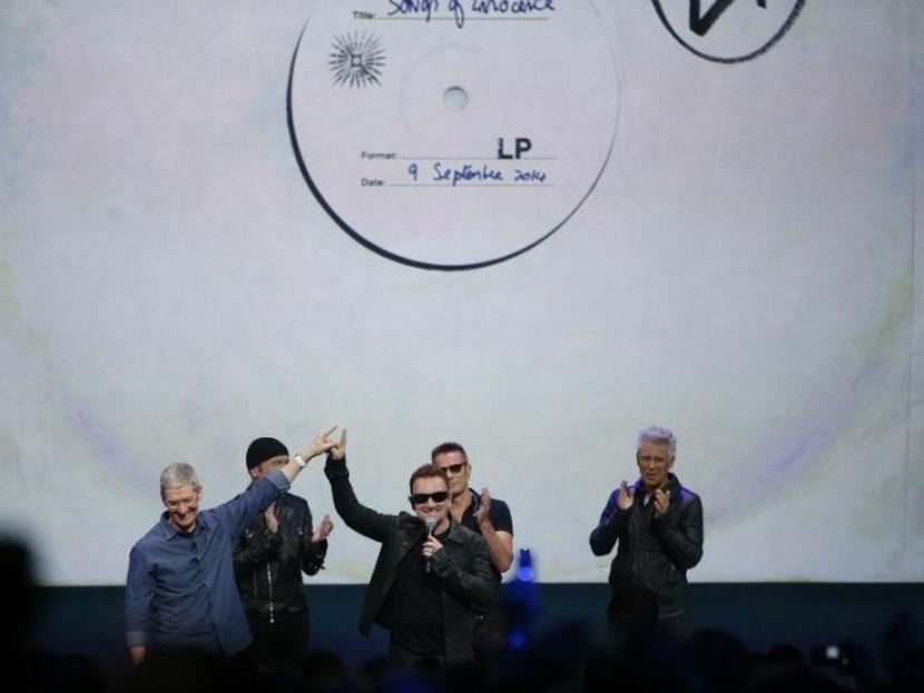 U2 y Apple regalaron a 500 millones de usuarios de iTunes el nuevo álbum de la banda en septiembre. Foto: Reuters.