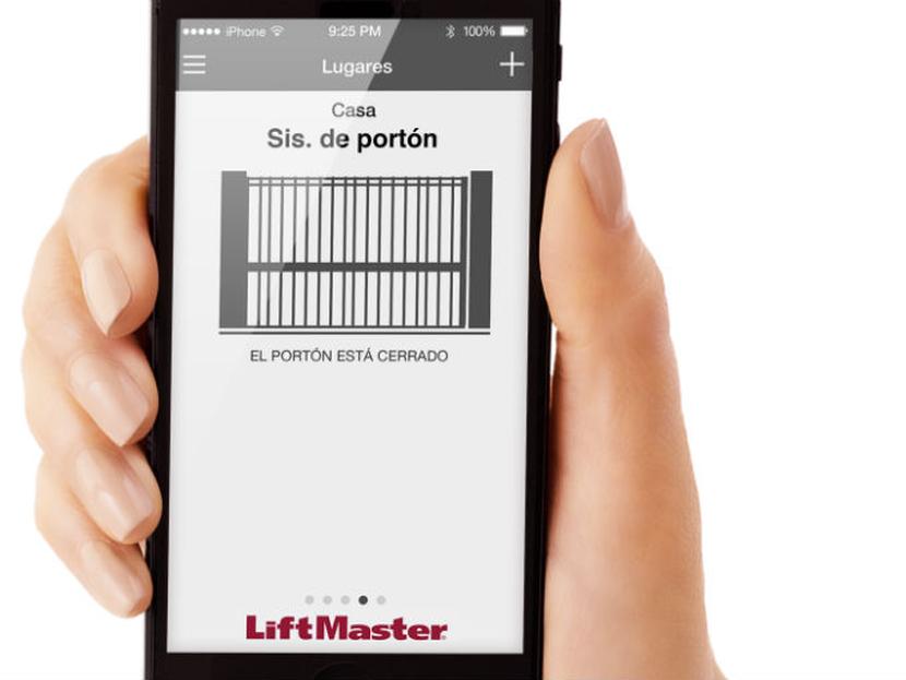 Controla tu portón desde cualquier lugar donde estés a través de tu Smartphone, Tablet o Computadora con la tecnología MyQ. Foto: LiftMaster