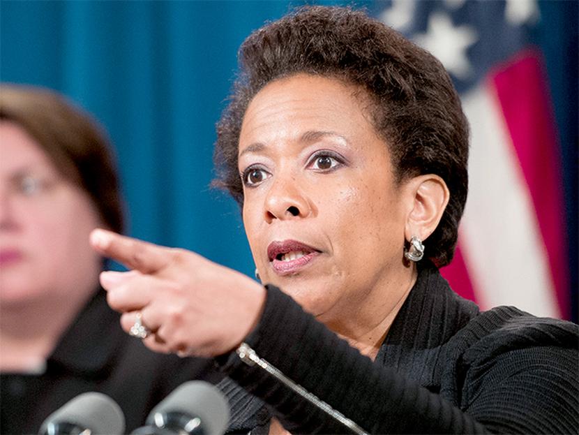 La secretaria de justicia de Estados Unidos, Loretta E. Lynch, reveló que los involucrados usaban un foro web al que dieron el nombre de Cártel. Foto: AP