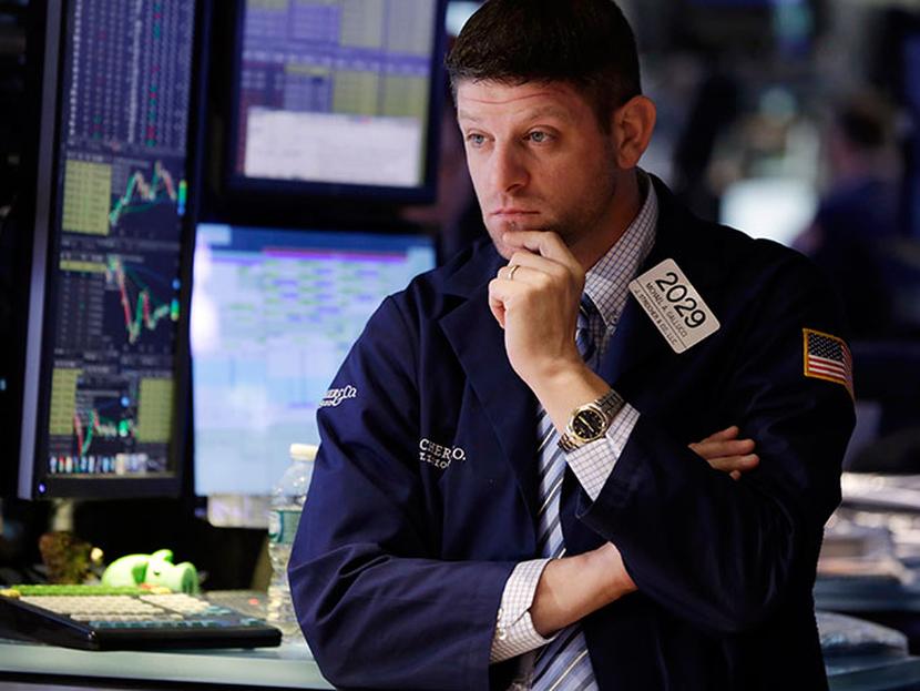 El promedio industrial Dow Jones perdió 53.72 puntos, o un 0.29 por ciento y cerró a 18,232.02 unidades. Foto: AP