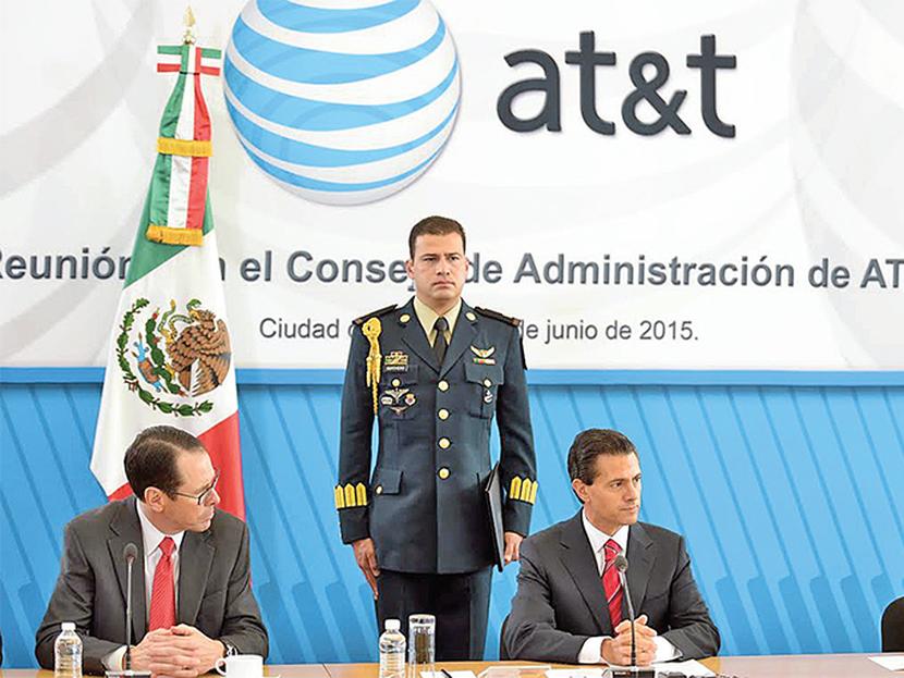 Peña Nieto dijo que la inversión refleja la confianza que tienen las grandes empresas en la economía mexicana. Foto: Especial