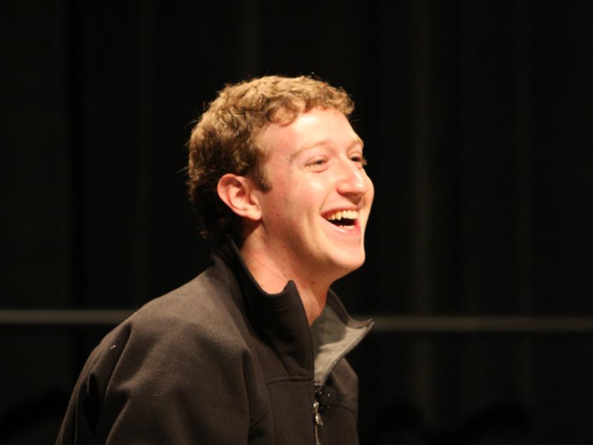 Si viste 'The Social Network' tal vez llegaste a pensar que Mark Zuckerberg fue y es un tanto mezquino cuando se trata de ideas y negocios. Foto: Wikimedia Commons