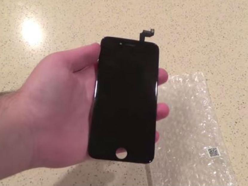 Un video muestra que el nuevo iPhone 6s podría incorporar una cámara más grande para selfies. Foto: YouTube.