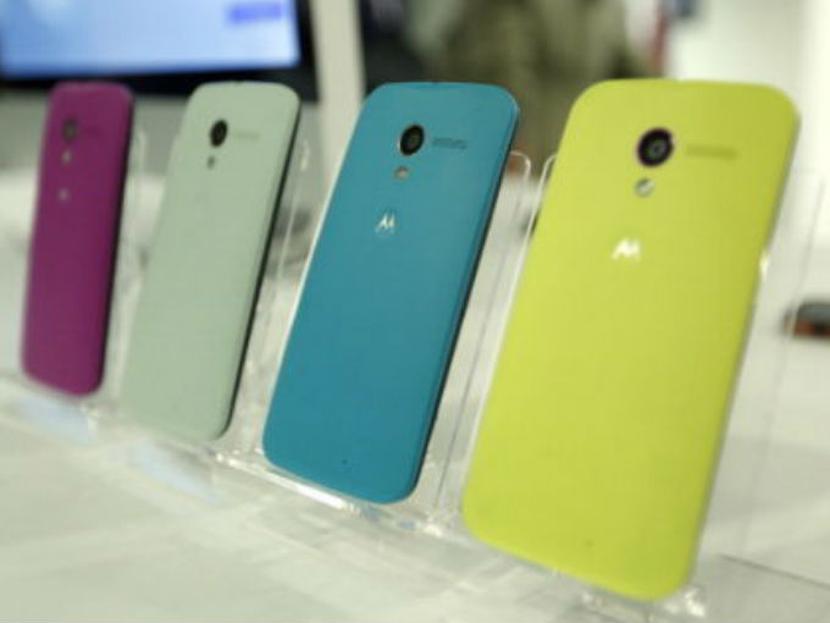 El fabricante de teléfonos Lenovo anunció que despedirá al 10% de su personal de oficina, luego de que las ventas de los dispositivos Motorola se redujera un tercio. Foto: Especial.
