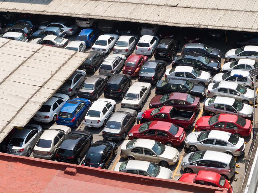 ¿Cuántas veces no te ha pasado que necesitas estacionar tu auto pero no tienes donde hacerlo? Esta startup tiene una alternativa para ti. Foto: Flickr CC