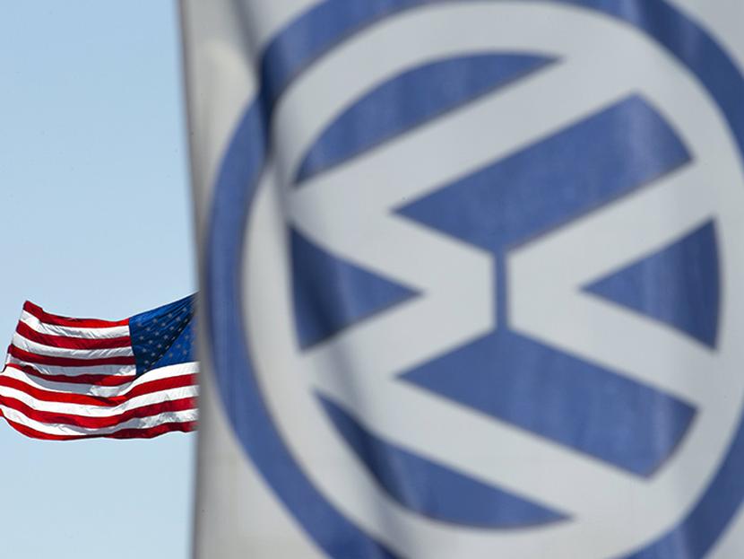 Los bufetes se han mostrado dispuestos a recibir información por parte de empleados de Volkswagen que tengan datos confidenciales sobre la decisión de instalar el software ilegal. Foto: Reuters