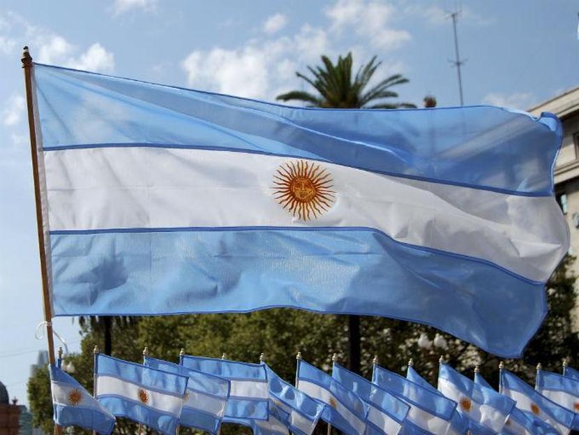 Argentina declaró una cesación de pagos cercana a los 100,000 millones de dólares en el 2002, en medio de una grave crisis económica y social. Foto: photos.com