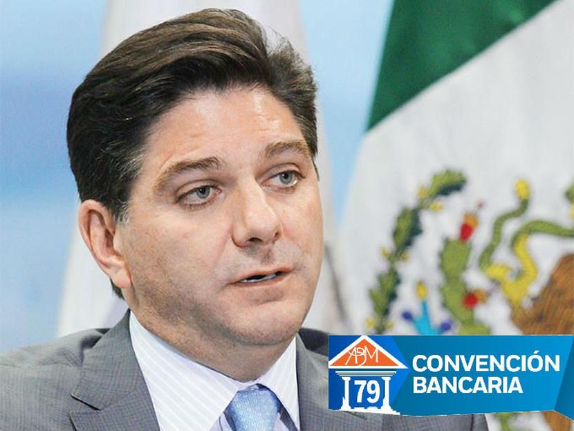 Entrevista con  Jaime González Aguadé, presidente de la Comisión Nacional Bancaria y de Valores (CNBV). Foto: Claudia Arechiga 