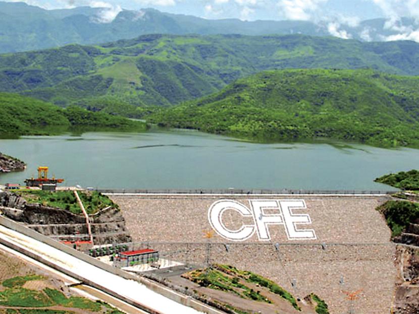 Las centrales hidroeléctricas aportan 22.3 por ciento de la capacidad instalada para generar electricidad en México. En la imagen, la ubicada en La Yesca, en el estado de Nayarit.  Foto: Especial