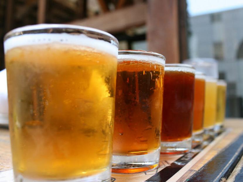 El consumo de cerveza artesanal en el país sigue siendo bajo, de apenas 150 mil litros al mes. Foto: Foter.