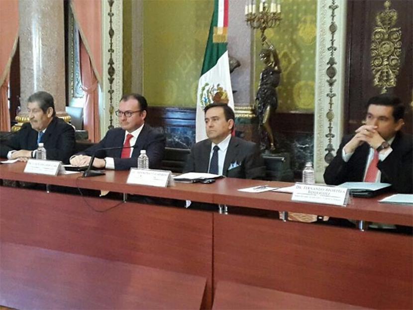 Herrera Vega apuntó que consolidar el blindaje macroeconómico, que mantiene a México como un país responsable y confiable a escala mundial, es un objetivo prioritario. Foto: Twitter @LVidegaray 