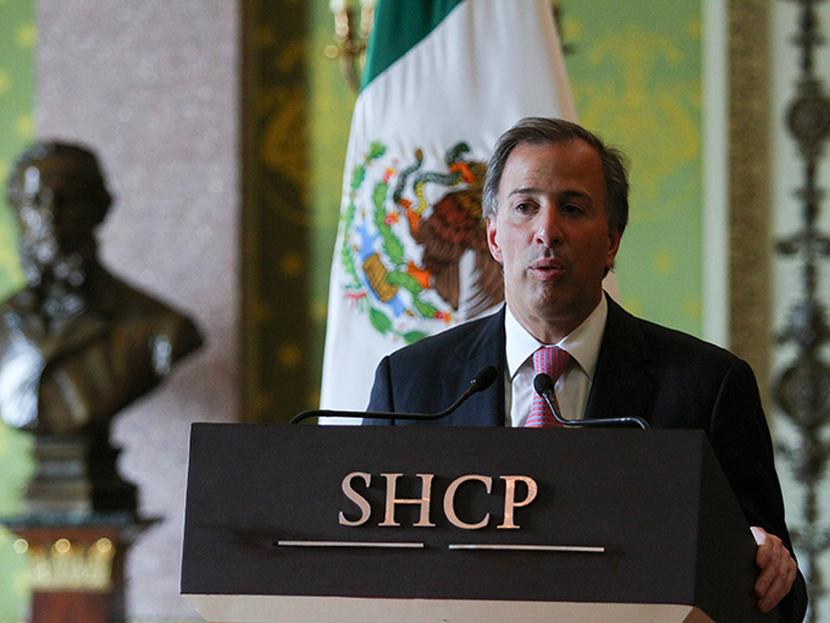 Meade Kuribreña reconoció la labor de Videgaray Caso al preservar la estabilidad de la economía mexicana y las finanzas públicas sanas en un entorno complejo. Foto: Cuartoscuro