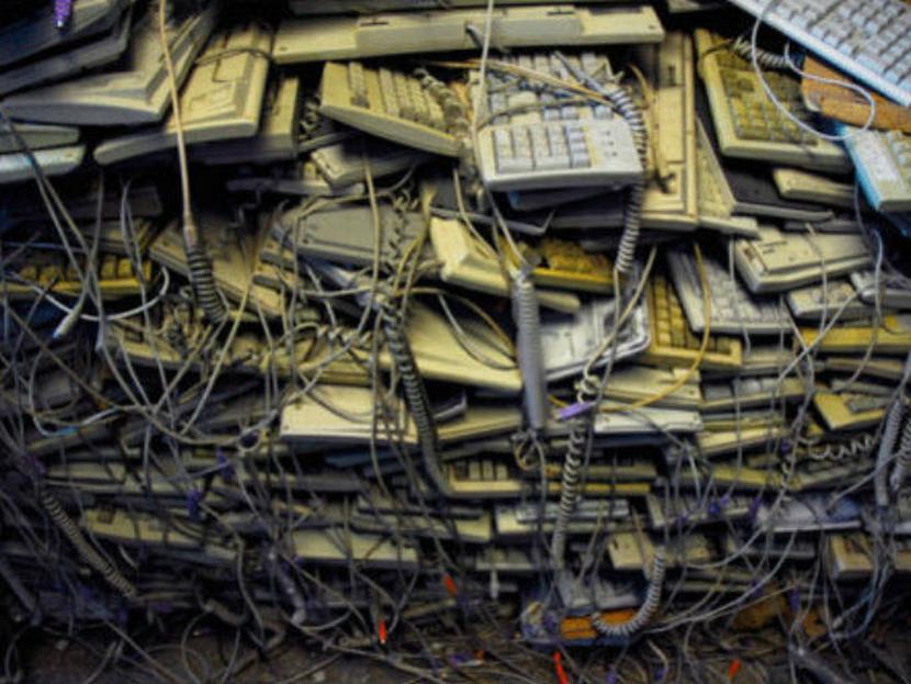 En México se generan alrededor de un millón de toneladas de basura electrónica al año. Foto: Especial.