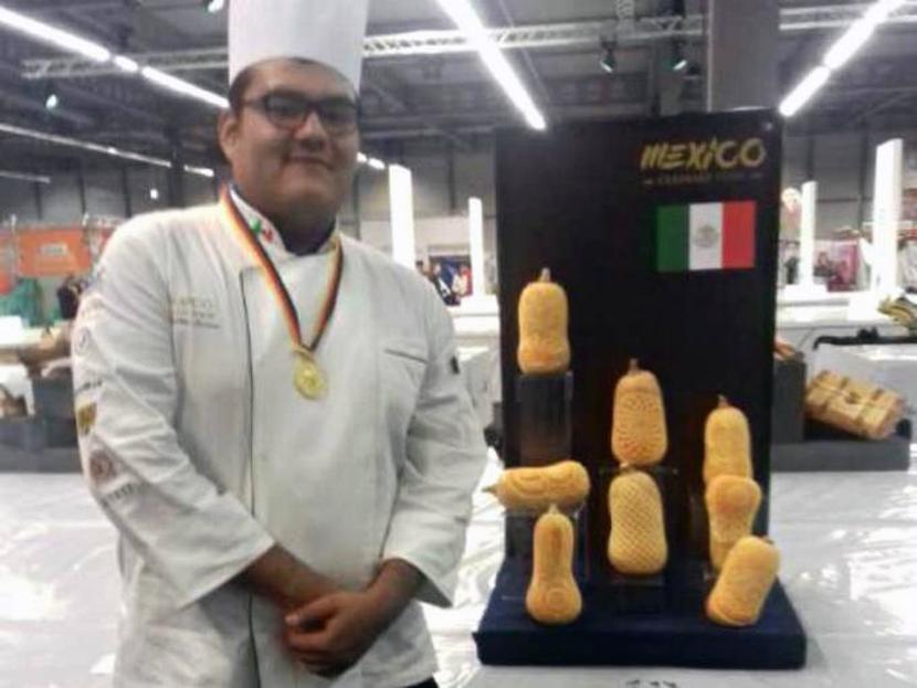 José Carlos Pérez Lecona destacó entre otros 500 competidores en la Exhibición Internacional de Arte Culinario. Foto: IKA Culinary Olympics