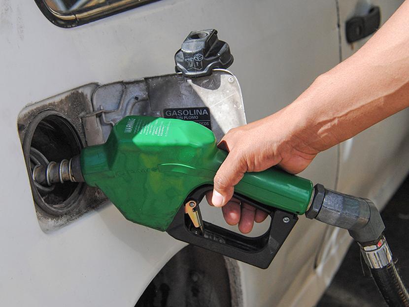 Te compartimos los siguientes tips para que logres ahorrar en el consumo de gasolina de tu automóvil. Foto: Cuartoscuro