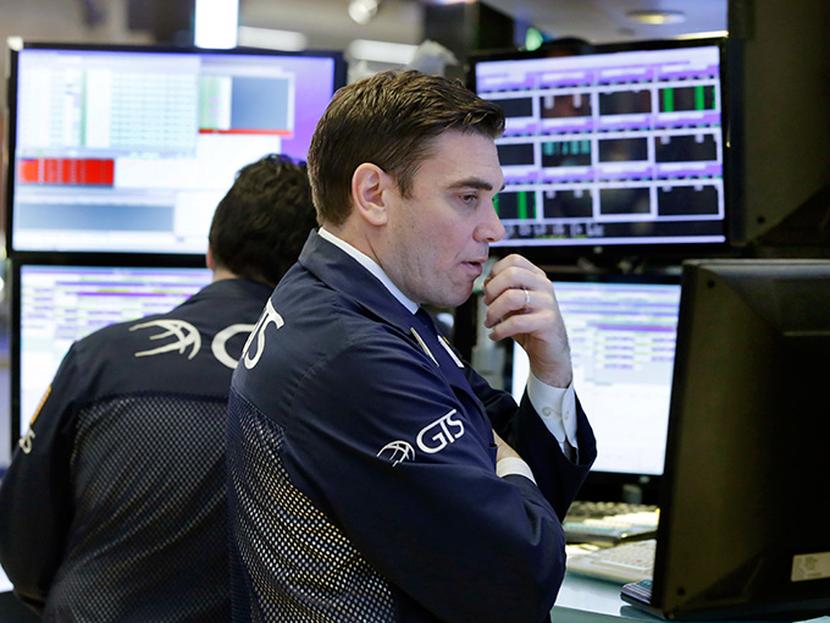 El índice S&P 500 perdió 2.56 puntos, o un 0.11%, a 2,362.82 unidades. Foto: AP