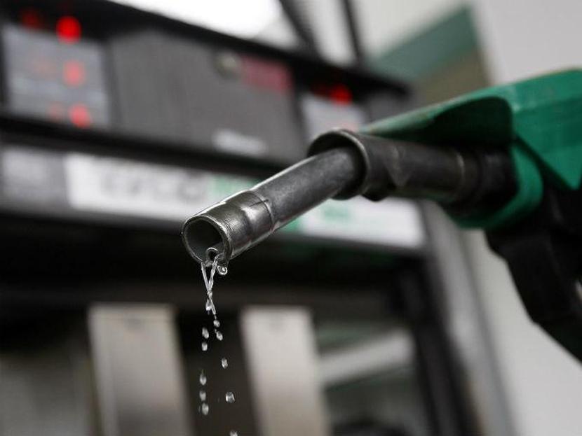 La gasolina incrementó su precio un 20% en enero. Foto: Archivo