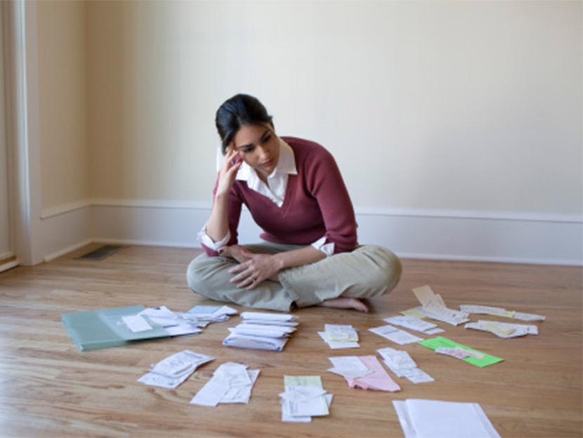 Es claro que salir de las deudas es una batalla psicológica y no sólo financiera para las personas. Foto: Getty