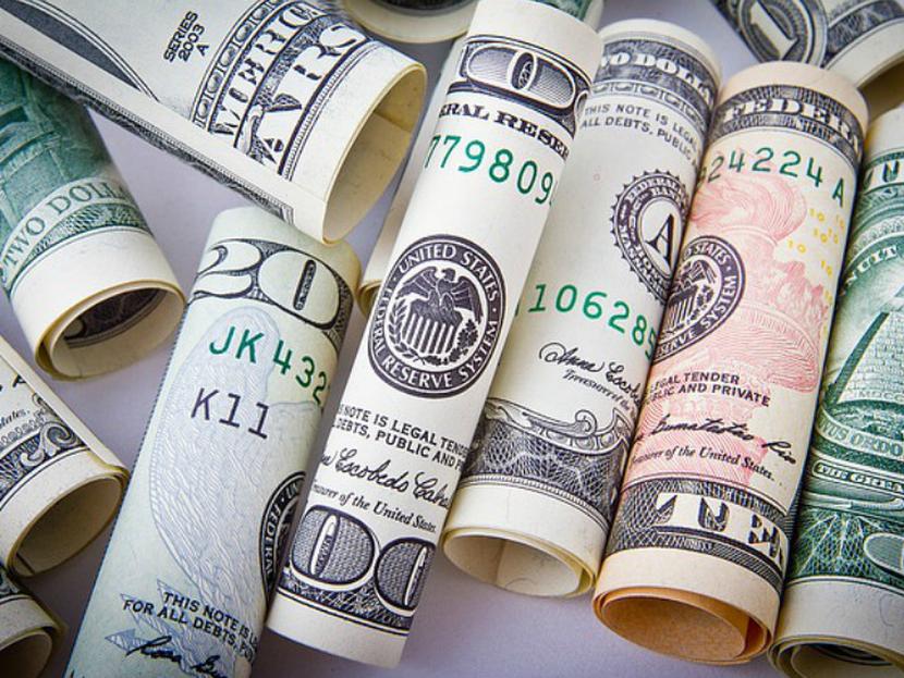 Banco Base expuso que los niveles por debajo de 17.50 pesos por dólar se comenzaron a registrar, luego de las compras anticipadas de dólares. Foto: Pixabay.